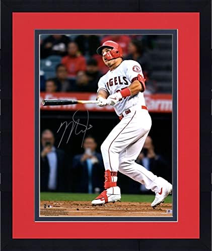 ממוסגר מייק פורל לוס אנג'לס מלאכים עם חתימה על תצלום מכה 16 x 20 - תמונות MLB עם חתימה